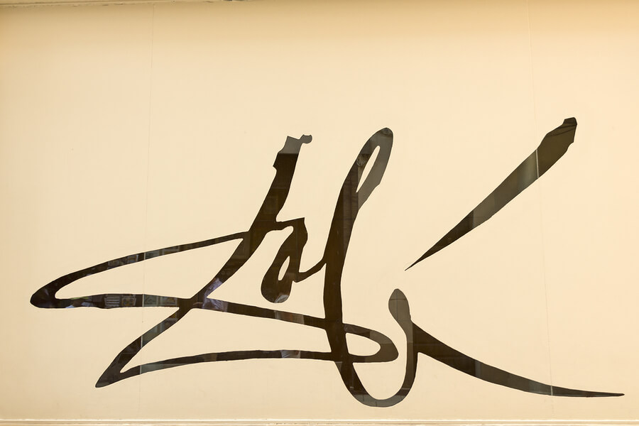 Salvador Dali's signature