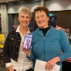 Te Anau Golf Club Fiordland Winter Classic Convener Dawn Dowling with Winner MaryAnne Lindsay....