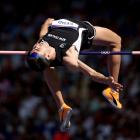 Hamish Kerr clears the bar during the high jump qualification round. Photo: Getty Images 
