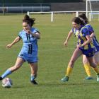 Shontelle Smith (left) in action for the Dunedin City Royals earlier this season. 
...